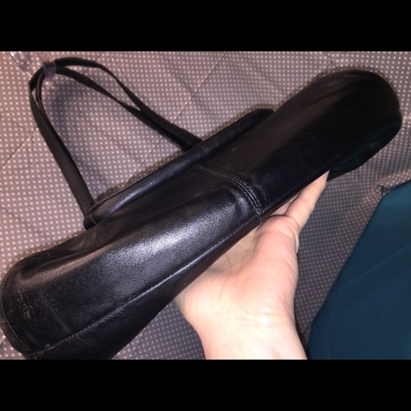 Coach’s Campbell Mahogany Vintage Satchel No. K1381-F24961 - Picture 5 of 8